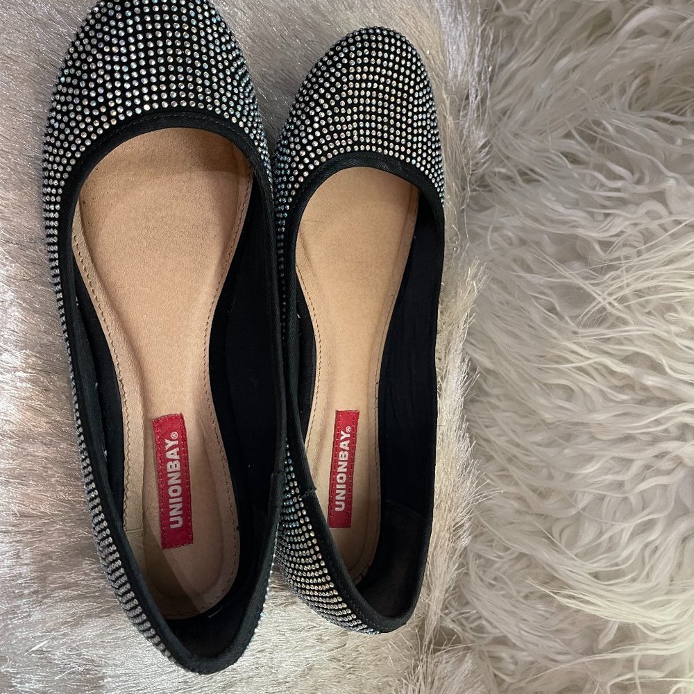 Twinkle flats from Unionbay 8